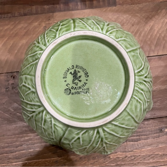 ❌SOLD❌Bordallo Pinheiro Cabbage Bowl - Picture 3 of 4